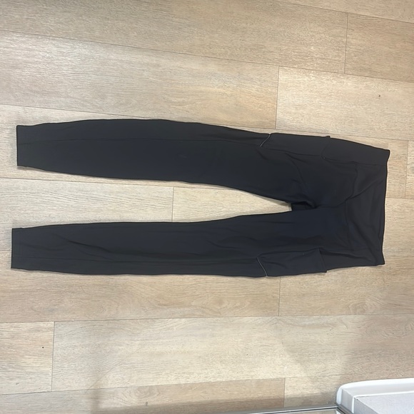 lululemon athletica Pants - LULULEMON size 2 speed up leggings size 2 with pockets